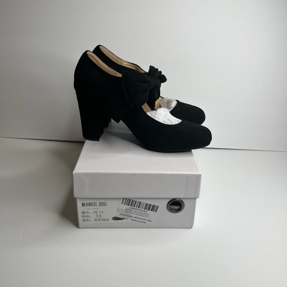 NWT- Maiernisi Jessi Black Bowknot Heeled Pumps
